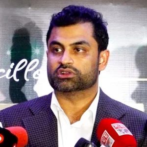 ডিপিএলে পারিশ্রমিক বিতর্ক, ত্রিপক্ষীয় চুক্তিতে সমাধান চান তামিম