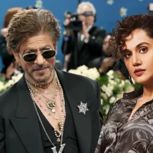 ‘এই কথা কি কেউ শাহরুখ খানকে বলার সাহস পাবে’