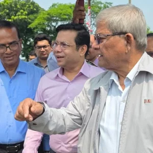 পারটেক্স টিস্যু ফ্যাক্টরি পরিদর্শনে স্থানীয় সরকার