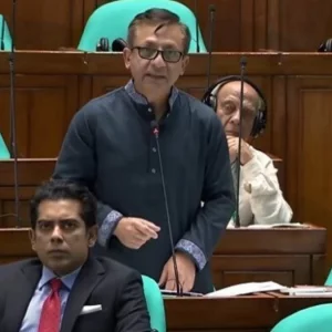 পাঁচ বছরে বাণিজ্য ঘাটতি ৮ বিলিয়ন ডলার, বেশি ভারতের