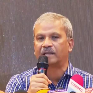 ৭২-এর সংবিধান নিয়ে ‘অতিকথন’ রয়েছে: আসিফ নজরুল