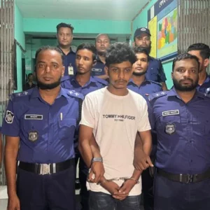 নোয়াখালীতে তিনটি বিদেশি পিস্তলসহ যুবক আটক, জামায়াত