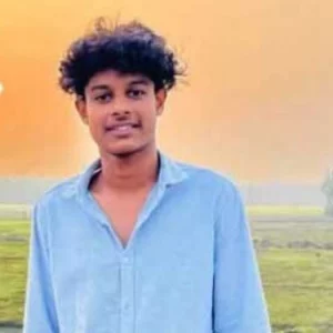 প্রিয় দল ব্রাজিলের পতাকা টাঙাতে গিয়ে বিদ্যুতায়িত হ