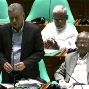 পুঁজিবাজার কেলেঙ্কারিতে জড়িতদের বিরুদ্ধে ব্যবস্থা নেওয়া হয়েছ