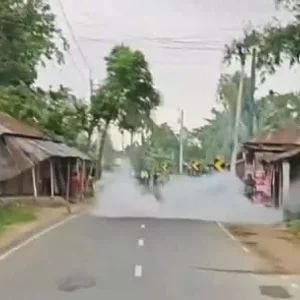 গাইবান্ধায় পানের হাট দখল নিয়ে ধাওয়া-পাল্টা ধাওয়া, এলাকায় উত্তেজনা