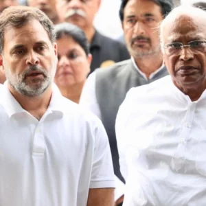 ১২ ঘণ্টার নোটিশে কংগ্রেসের জরুরি বৈঠক, এজেন্ডা নিয়