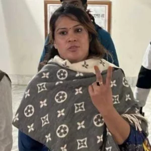 আলোচিত মহিলা লীগ নেত্রী মহুয়া আবারও আটক 