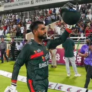 সিরিজ জয়ের পর হাসপাতালে মিরাজ