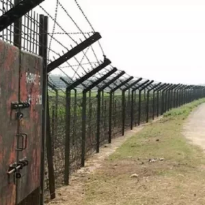 লালমনিরহাটে ১২ জনকে পুশ-ইনের চেষ্টা রুখে দিল বিজিবি ও গ্রামবাসী