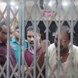 স্বেচ্ছাসেবক দলের নেতাকে মারধরের ঘটনায় ১১ পুলিশ সদস্য বরখাস্ত