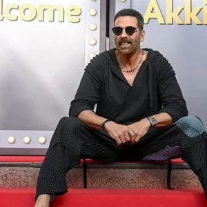 অভিনয় থেকে অবসরের গুঞ্জন অক্ষয় কুমারের