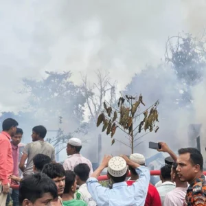রোহিঙ্গা ক্যাম্পের প্রশিক্ষণ কেন্দ্রে আগুন