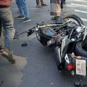 মোটরসাইকেল দুর্ঘটনায় একসঙ্গে প্রাণ গেল দুই ভাইয়ের