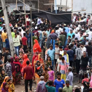 ভারতে মুসলিম ফেরিওয়ালাকে কুড়াল দিয়ে কুপিয়ে হত্যা