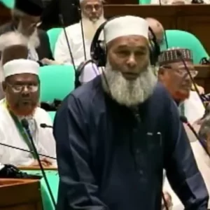 সংসদে প্রবেশের সময় মাথা ঝুঁকিয়ে সম্মান দেখানোতে আপত্তি জামায়াত এমপির