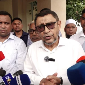 নোয়াখালী সদর হাসপাতালে তত্ত্বাবধায়ক প্রত্যাহার, ঝটিকা সফরে স্বাস্থ্যমন্ত্রী তোপের মুখে