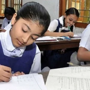 সিদ্ধান্ত থেকে সরে আসছে সরকার, সরকারি প্রাথমিকে দিতে হবে না পরীক্ষার ফি