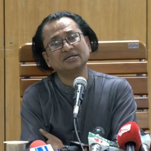 ‘বিমানবন্দরে আমার সঙ্গে সঠিক ব্যবহার করা হয়নি, প্রতিবাদ জানাতে তাৎক্ষণিক ফিরে এসেছি’