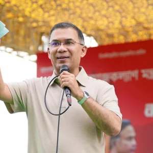 যারা ‘সরকারকে সময় দেওয়া যাবে না’ বলছে তাদের বিষয়ে সতর্ক থাকুন: প্রধানমন্ত্রী