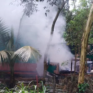 হেরোইনসহ আটকের পর মাদক কারবারির বাড়িতে ভাঙচুর-আগুন