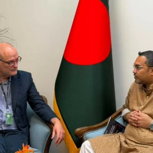 বাংলাদেশে শিক্ষাব্যবস্থার আধুনিকায়নে কাজ করতে চায় কেমব্রিজ বিশ্ববিদ্যালয়