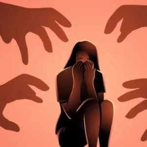 স্বামীর হাত-পা বেঁধে গৃহবধূকে সংঘবদ্ধ ধর্ষণ, বিচার চেয়ে মায়ের আকুতি