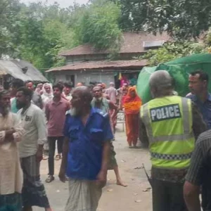 দলবদ্ধ ধর্ষণে অচেতন ৫ বছরের শিশুকে হত্যার লোমহর্ষক বর্ণনা দিল চার তরুণ
