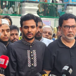 রাজনীতিতে আওয়ামী লীগ এখন অপ্রাসঙ্গিক: আসিফ মাহমুদ