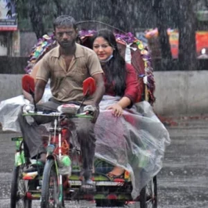 দুপুর ১টার মধ্যে দেশের ৯ জেলায় বজ্রবৃষ্টির আশঙ্কা, নদীবন্দরে সতর্কবার্তা