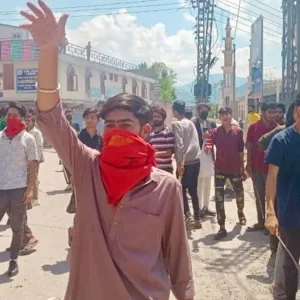 বিক্ষোভে উত্তাল আজাদ কাশ্মির, নিহত ২৪