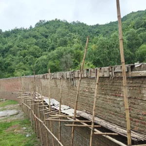 রোহিঙ্গা ক্যাম্পের বর্জ্য ব্যবস্থাপনা নিশ্চিতে বন্যহাতি চলাচলের পথে দেয়াল