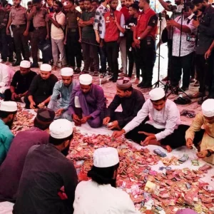 ৪ দিনে শাহজালাল মাজারে মিলল নগদ ১৭ লাখ ৬৫ হাজার টাকা