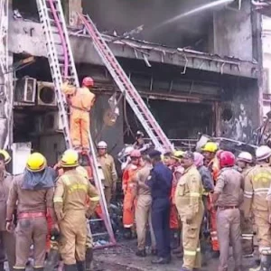 কোচিং সেন্টারে ভয়াবহ অগ্নিকাণ্ডে ১১ জনের মৃত্যু, প্রাণ বাঁচাতে শিক্ষার্থীদের ঝাঁপ