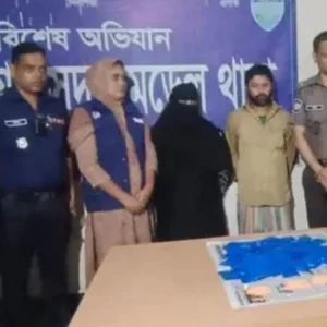 ১৭ হাজার পিস ইয়াবাসহ দম্পতি আটক