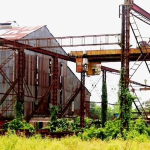 ছয় বছর ধরে বন্ধ পাবনা সুগার মিল