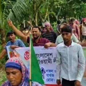 লোক ভাড়া করে আওয়ামী লীগের ঝটিকা মিছিল, আটক ৩