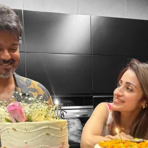 জন্মদিনের পর বিশেষ ছবি প্রকাশ, ফের আলোচনায় বিজয়-তৃষার ‘প্রেম’