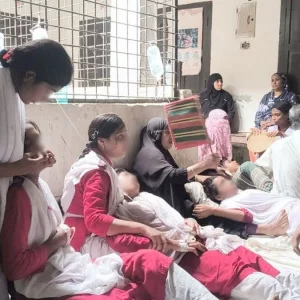 ক্লাসে ‘বডি স্প্রে’ ব্যবহার, অসুস্থ হয়ে ১৫ শিক্ষার্থী হাসপাতালে