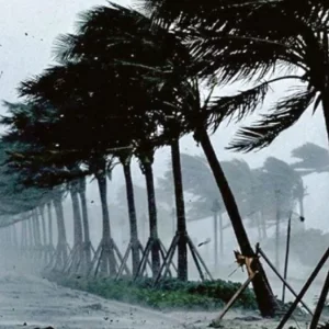 দেশের ১১ অঞ্চলে ৬০ কিমি বেগে ঝড়ের পূর্বাভাস