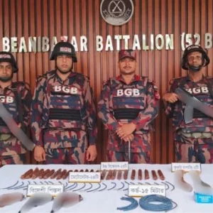 বড়লেখা সীমান্তে বিদেশি পিস্তলসহ বিপুল পরিমাণ বিস্ফোরক উদ্ধার