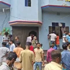 লক্ষ্মীপুরে একই পরিবারের ৩ জনকে গলা কেটে হত্যা