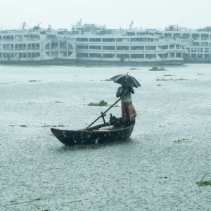 তিন জেলায় মৃদু তাপপ্রবাহ, আগামী পাঁচ দিনে বাড়তে পারে বৃষ্টিপাত