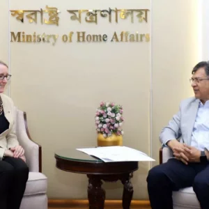 পাচারকৃত অর্থ-সম্পদ ফেরাতে যুক্তরাজ্যের সহযোগিতা চাইলেন স্বরাষ্ট্রমন্ত্রী
