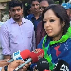 স্বরাষ্ট্রমন্ত্রী ‘অতি তৎপরতা’ নিজ মন্ত্রণালয়ে দেখালে দেশবাসী উপকৃত হতো: রুমিন ফারহানা