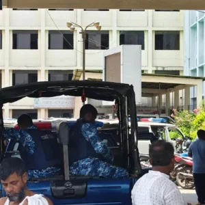 সুন্দরবনে কোস্ট গার্ড ও দুলাভাই বাহিনীর বন্দুকযুদ্ধ