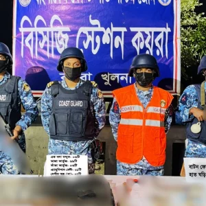 সুন্দরবনে বন্দুকযুদ্ধ: ‘দুলাভাই বাহিনী’র প্রধানসহ আটক ২, নিহত ১