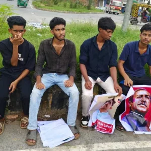 নারায়ণগঞ্জে মিছিলের প্রস্তুতিকালে নিষিদ্ধ ছাত্রলীগের ১২ কর্মী আটক
