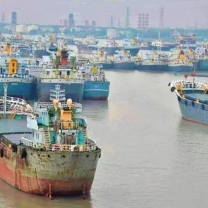 কর্ণফুলী নদীতে নৌযানে বিস্ফোরণ, দগ্ধ ৬ নাবিক