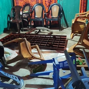 বাউফলে বিএনপির বিক্ষোভ মিছিল ঘিরে হামলা-ভাঙচুর, লুটপাটের অভিযোগ