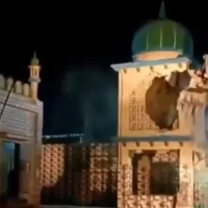 আবারও ভারতে ভাঙা হলো মসজিদ ও মাজার